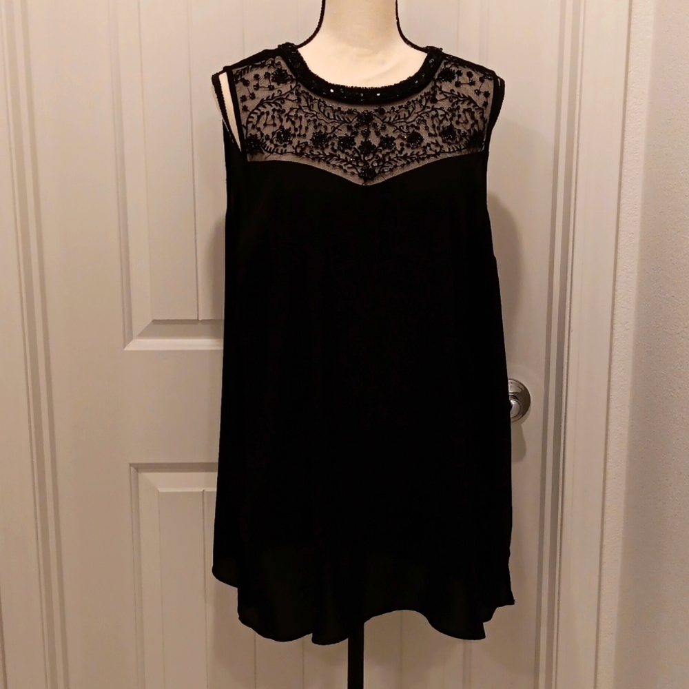 Torrid Chiffon sleeveless top with mesh beads and sequins. Sz 1